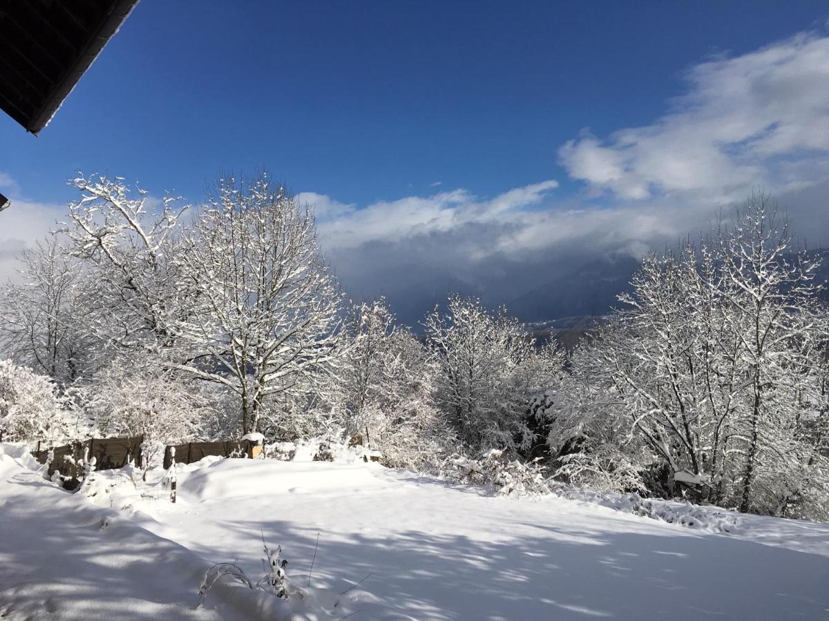 Bed and Breakfast La Gravinette Cruet Exterior foto